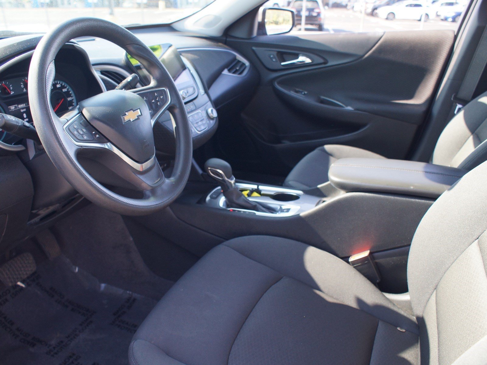 Used 2025 Chevrolet Malibu LT FWD image 13