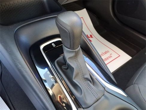 Used 2024 Toyota Corolla LE image 18