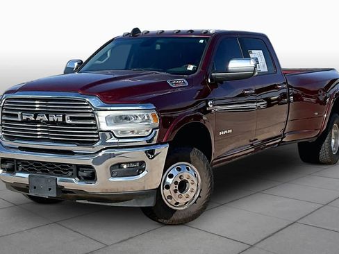 Used 2019 RAM 3500 Laramie AWD/4WD image 2