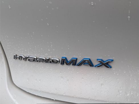 Used 2023 Toyota Crown Platinum image 10