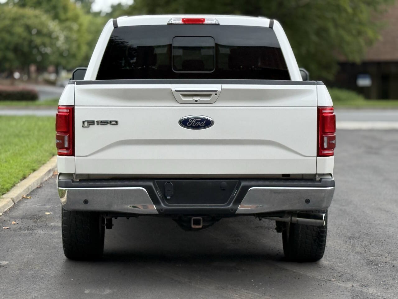 Used 2016 Ford F150 Lariat w/ Equipment Group 502A Luxury AWD/4WD image 5