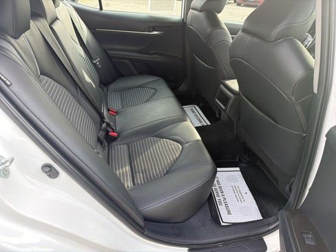 Used 2023 Toyota Camry SE image 15