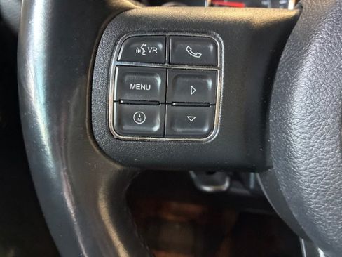 Used 2017 Jeep Wrangler Unlimited Sport w/ Connectivity Group AWD/4WD image 14