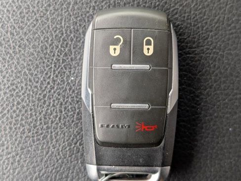 Used 2021 RAM 2500 Big Horn image 25