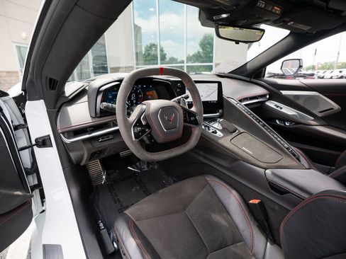 Used 2020 Chevrolet Corvette Stingray Premium Cpe w/ 3LT Preferred Equipment Group RWD image 35