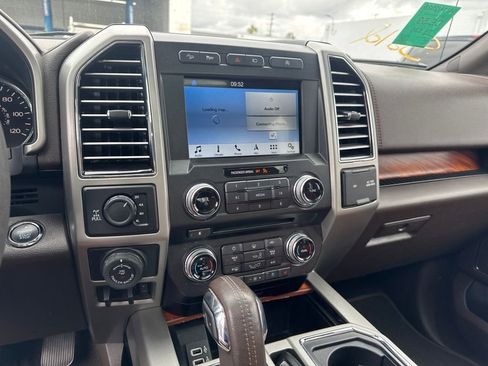 Used 2018 Ford F150 King Ranch w/ Equipment Group 601A Luxury AWD/4WD image 13