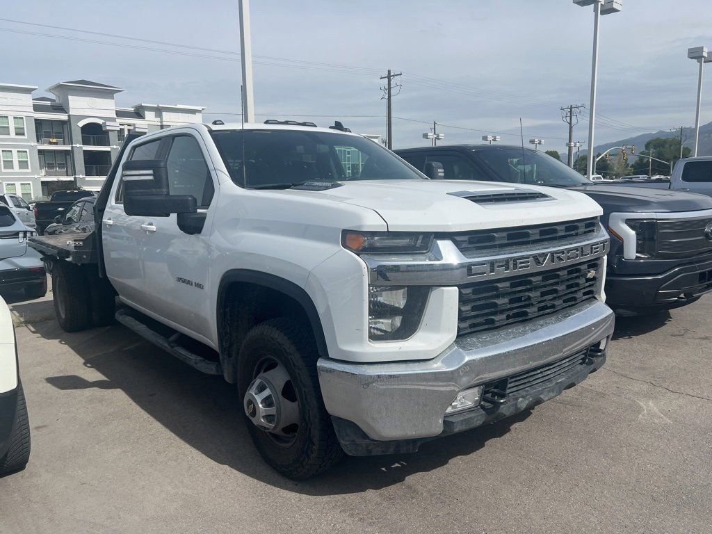 Used 2022 Chevrolet Silverado 3500 LT w/ Convenience Package AWD/4WD image 4