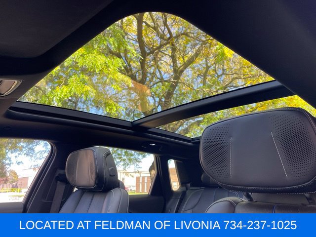Used 2024 Cadillac Lyriq Sport AWD/4WD image 18