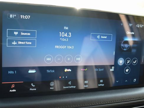 Used 2022 Lincoln Nautilus Reserve w/ Cargo Utility Package image 17