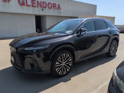 Used 2023 Lexus RX 350 Premium Plus w/ Cold Area Package FWD image 6