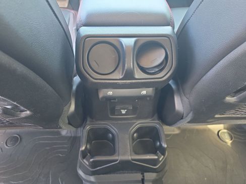 Used 2020 Jeep Gladiator Rubicon image 16