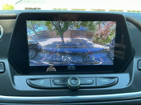 Used 2019 Chevrolet Blazer LT FWD image 16