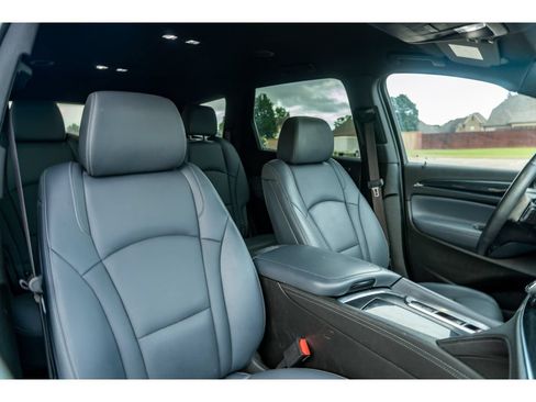 Used 2024 Buick Enclave Essence w/ Sport Touring Edition FWD image 19