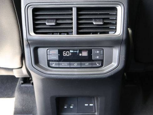 Used 2024 Volkswagen Atlas SEL AWD/4WD image 26