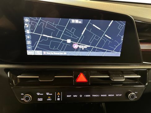 Certified 2023 Kia Niro Wind w/ Wind Preserve Package FWD image 21