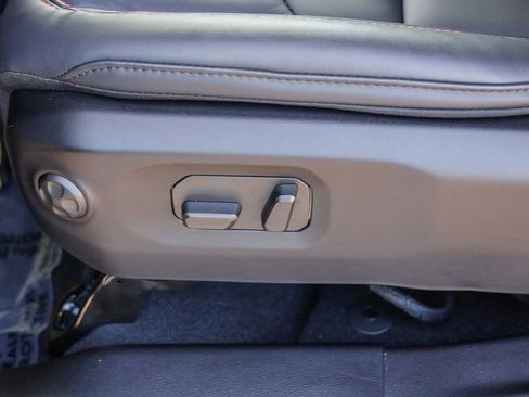 New 2026 Jeep Gladiator Rubicon w/ Steel Bumper Group image 26