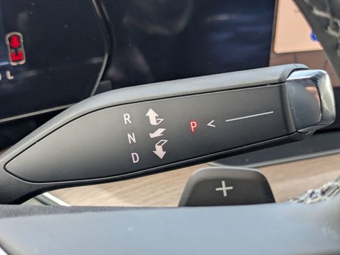 New 2025 Chevrolet Suburban High Country image 15