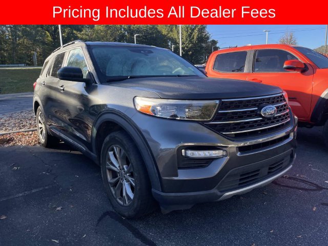 Used 2020 Ford Explorer XLT w/ Equipment Group 202A AWD/4WD image 12
