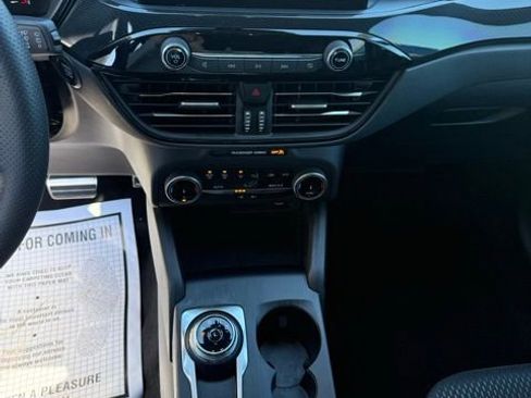 Used 2024 Ford Escape ST-Line image 17