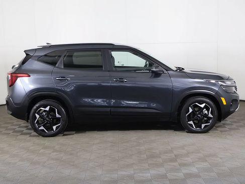 Used 2025 Kia Seltos S FWD image 17