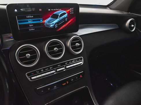 Used 2020 Mercedes-Benz GLC 300 4MATIC image 23