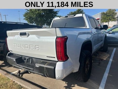 Used 2025 Toyota Tundra Limited AWD/4WD image 4