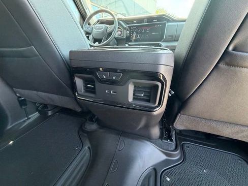 New 2026 GMC Sierra 1500 AT4 w/ AT4 Premium Package AWD/4WD image 24