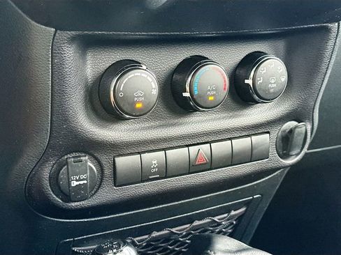 Used 2018 Jeep Wrangler Unlimited Sport w/ Connectivity Group image 13