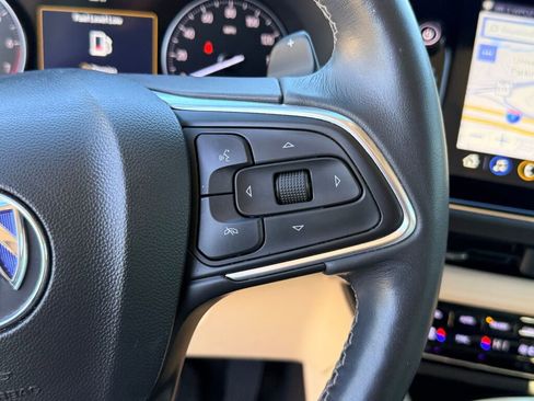 Used 2021 Buick Envision Avenir w/ Technology Package II image 28