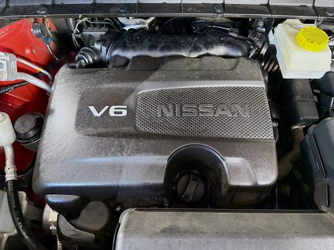 Used 2022 Nissan Pathfinder SV w/ SV Black Package FWD image 39