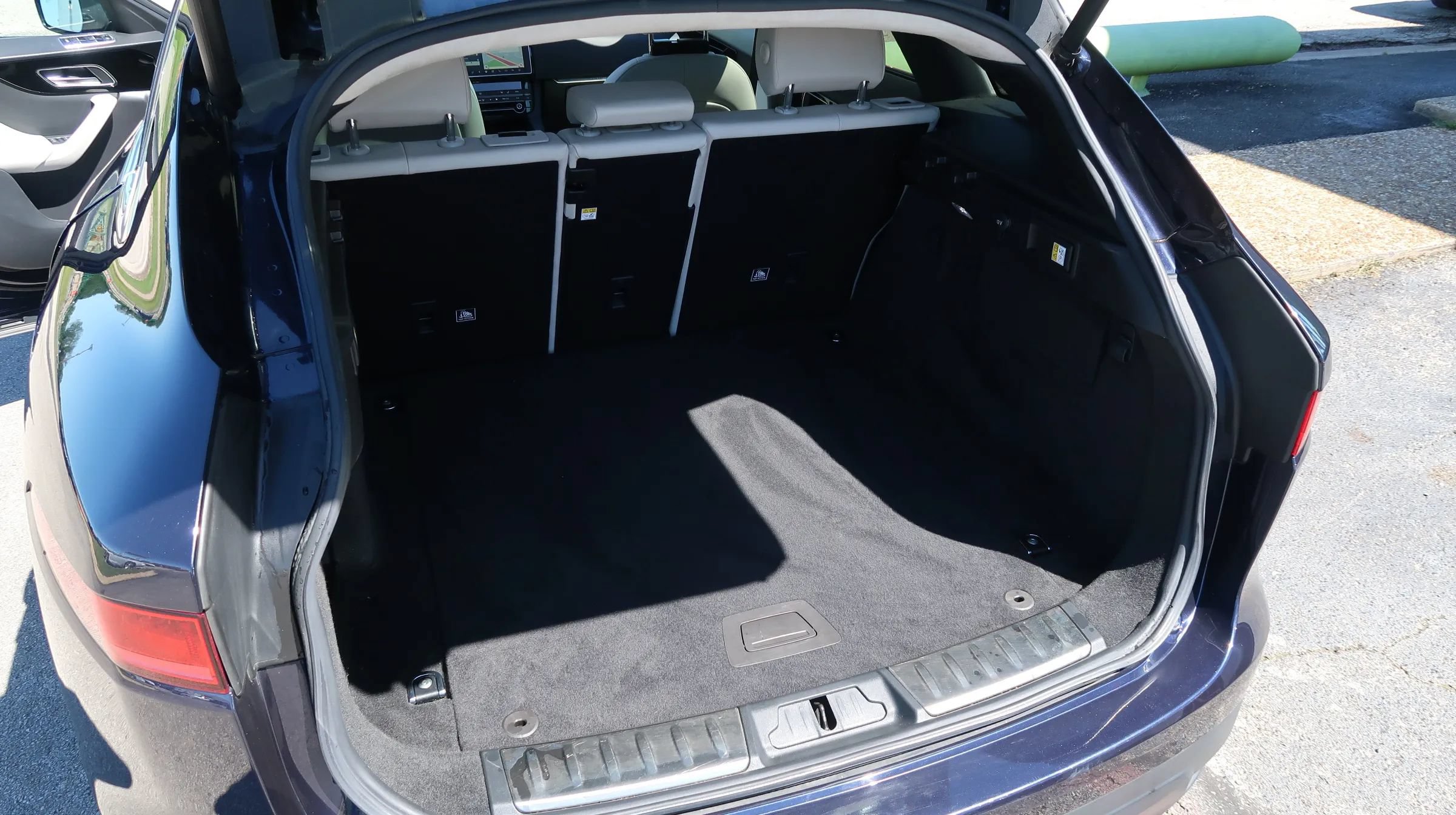Used 2019 Jaguar F-PACE Prestige AWD/4WD image 22