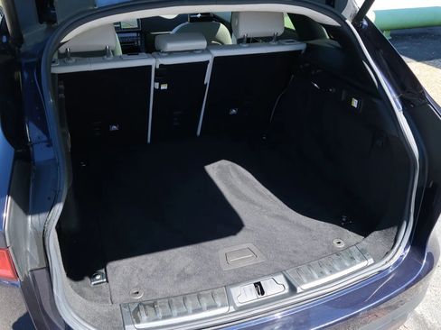 Used 2019 Jaguar F-PACE Prestige image 22