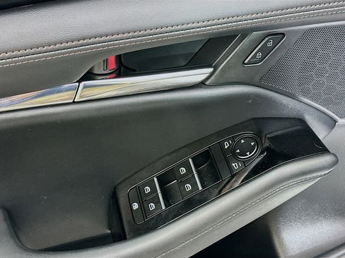 Used 2025 MAZDA MAZDA3 s FWD image 15