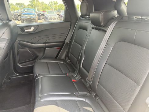 Certified 2022 Ford Escape SEL w/ Technology Package AWD/4WD image 13
