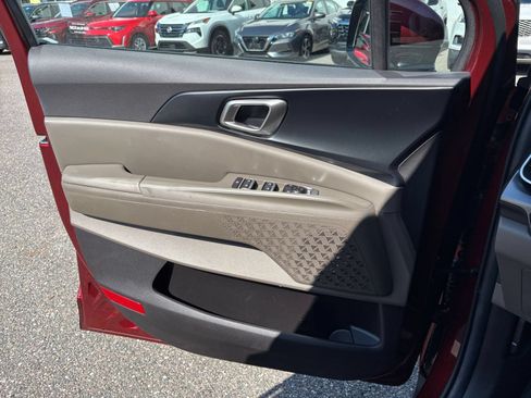 Used 2026 Kia Carnival FWD image 18
