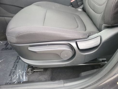 Certified 2024 Hyundai Tucson SE FWD image 11