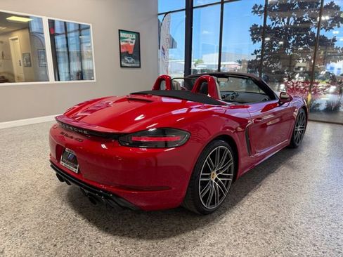 Used 2024 Porsche 718 Boxster GTS RWD image 11