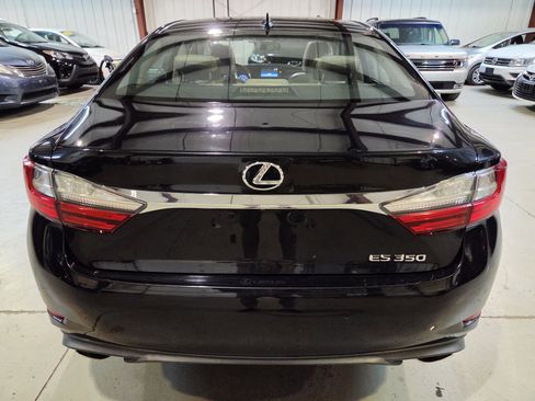 Used 2016 Lexus ES 350 w/ Premium Package w/Wood Trim FWD image 8