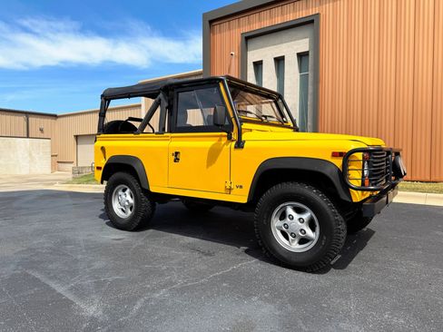 Used 1997 Land Rover Defender 90 AWD/4WD image 4