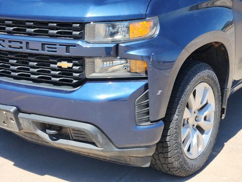 Used 2022 Chevrolet Silverado 1500 Custom image 11