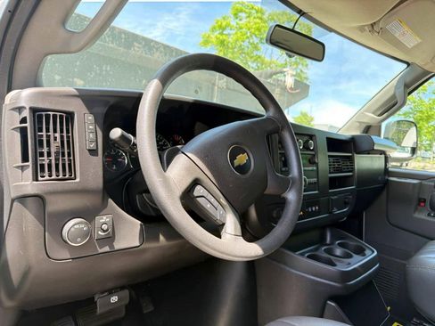 Used 2024 Chevrolet Express 3500 Extended w/ Driver Convenience Package RWD image 9