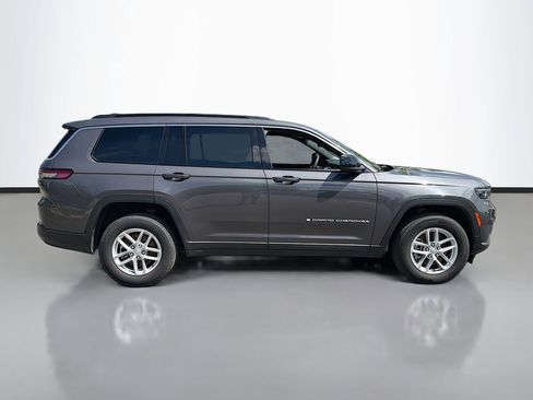 Used 2024 Jeep Grand Cherokee L Laredo RWD image 4