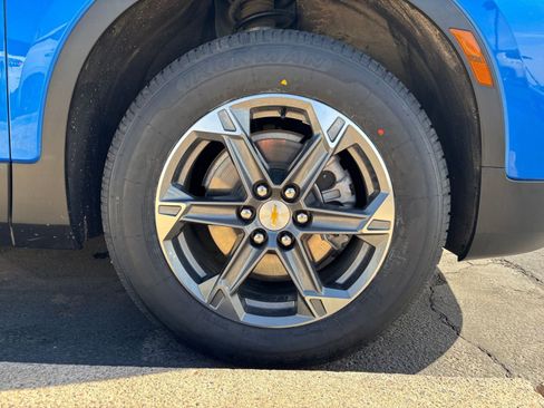 Used 2025 Chevrolet Blazer LT image 32