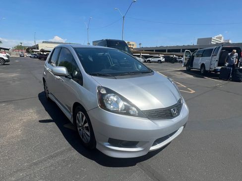 Used 2013 Honda Fit Sport image 3