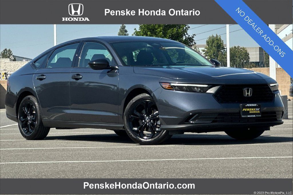 Certified 2025 Honda Accord SE image 1
