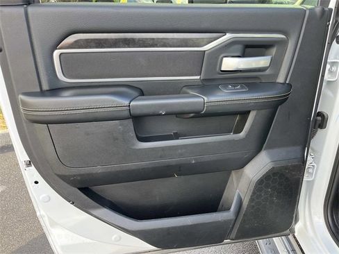 Used 2024 RAM 2500 Big Horn image 16