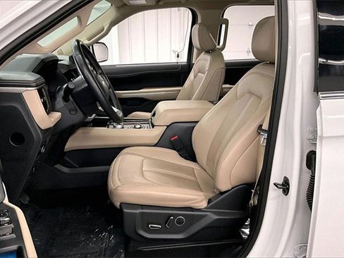 Used 2024 Ford Expedition Max Limited image 20