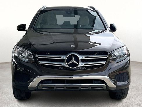Used 2018 Mercedes-Benz GLC 300 w/ Premium Package image 5