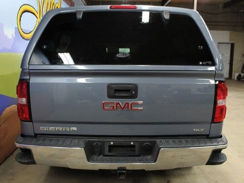 Used 2015 GMC Sierra 1500 SLT w/ SLT Crew Cab Value Package AWD/4WD image 5