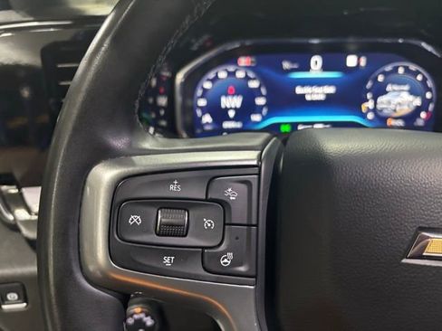 Used 2025 Chevrolet Silverado 1500 LT AWD/4WD image 18